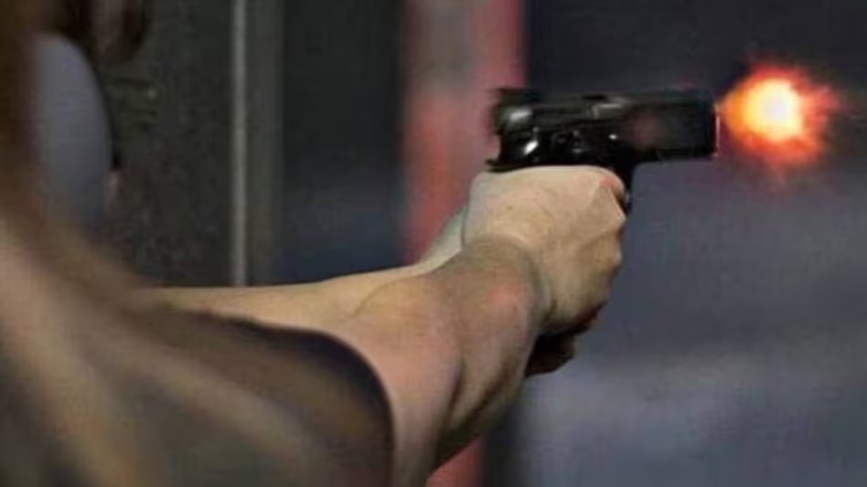 कालाढूंगी में देर रात गोलीबारी से मचा हड़कंप, दो पक्षों में चली कई राउंड फायरिंग