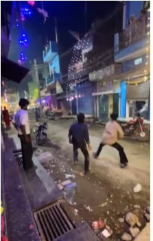 रुद्रपुर में दिवाली की रात झगड़ा बना महाभारत, पत्थरबाजी और लाठी-डंडों से दहशत