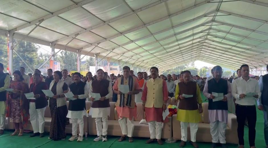 वंदे मातरम् के 150 वर्ष पूरे, हल्द्वानी में हुआ ऐतिहासिक सामूहिक गान