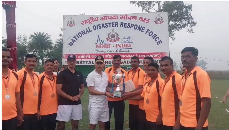 गदरपुर में 1 मिनट गेम प्रतियोगिता का समापन, 15वीं बटालियन एनडीआरएफ ने जीता गोल्ड मेडल