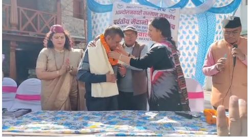 मसूरी में राज्य स्थापना दिवस पर शहीदों को श्रद्धांजलि, पर्वतीय-मैदानी एकता मंच ने किया सम्मान समारोह