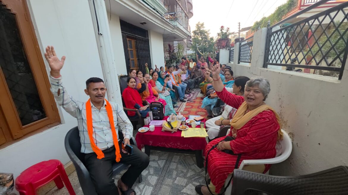 छोटी मुखानी हल्द्वानी में पहाड़ी आर्मी का सदस्यता अभियान सम्पन्न, सैकड़ों जनता ने जताया समर्थन