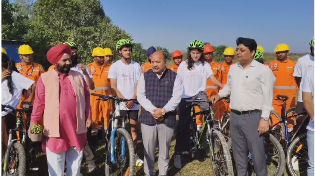 नानकमत्ता में रजत जयंती पर तीन दिवसीय ऐडवेंचर ईको स्पोर्ट्स फेस्टिवल की शुरुआत, डीएम ने दिखाई हरी झंडी