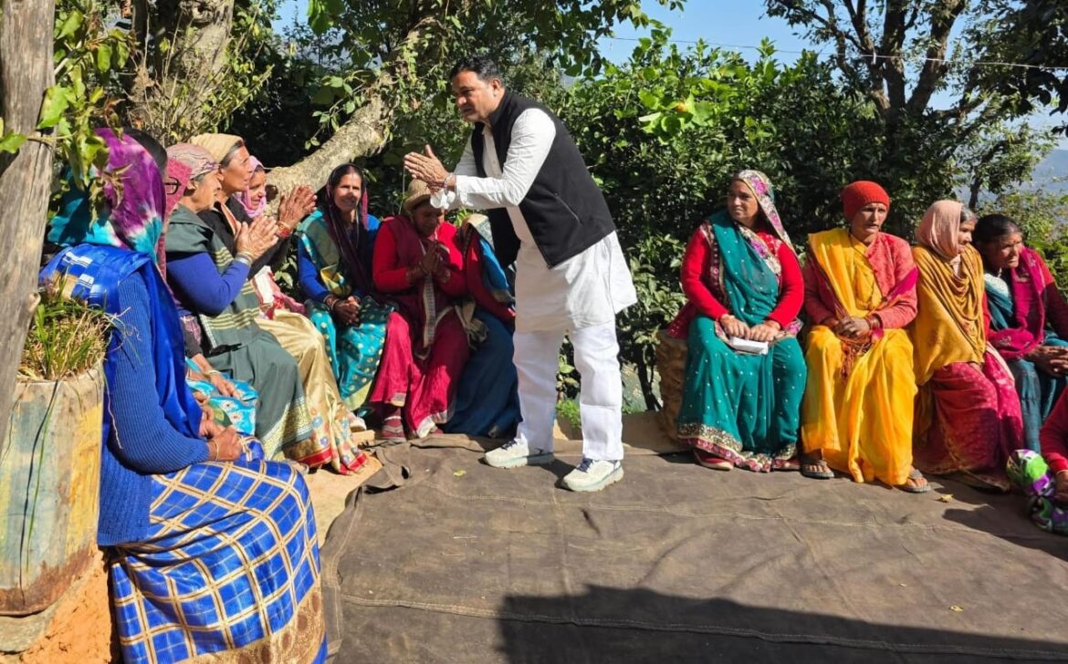 ओखलकांडा ब्लॉक में विधायक राम सिंह कैड़ा का दौरा