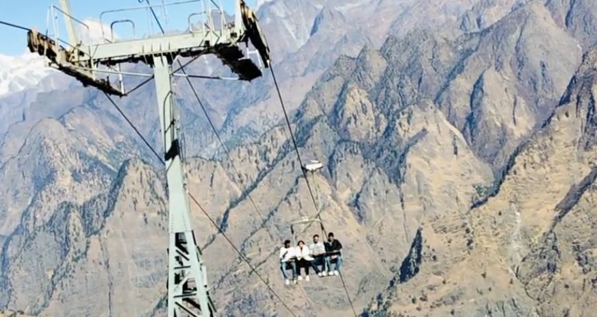 पश्चिमी विक्षोभ सक्रिय, औली में बढ़ी सर्दी, विंटर टूरिज्म ने पकड़ी रफ्तार