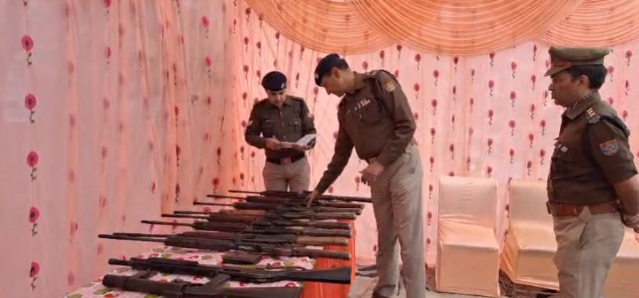 विकासनगर: कोतवाली का अर्द्धवार्षिक निरीक्षण, लंबित मामलों के त्वरित निस्तारण के निर्देश