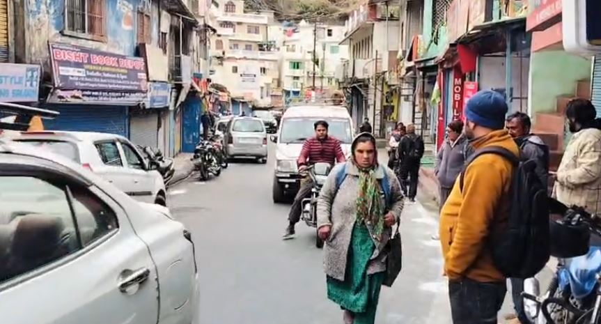 ज्योर्तिमठ में नशा उन्मूलन रैली, महिला शक्ति और जनप्रतिनिधि सड़कों पर उतरे