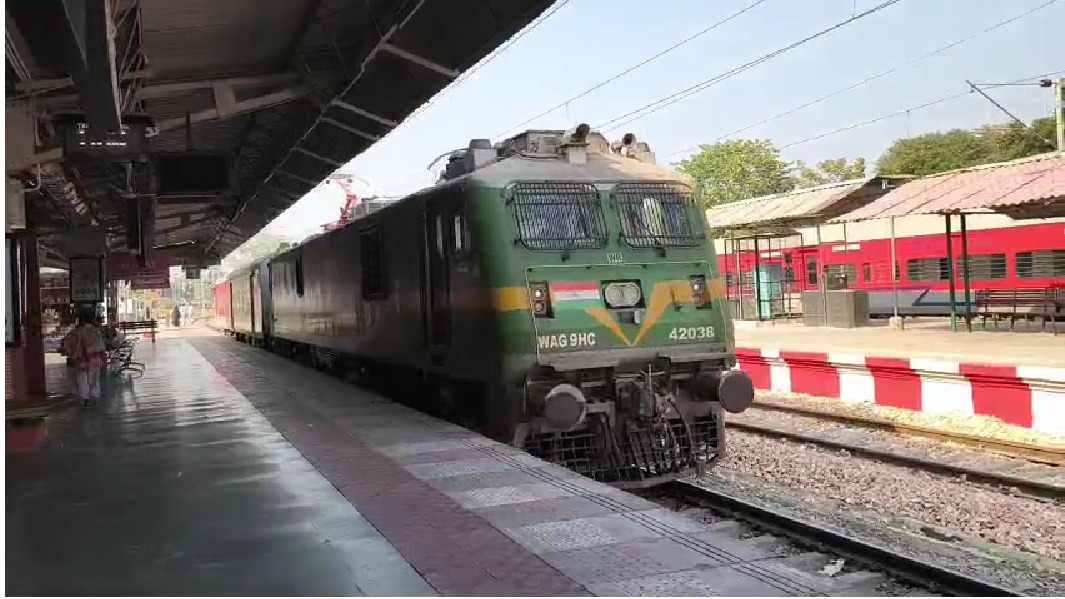 हल्द्वानी रेलवे भूमि अतिक्रमण मामले में सुप्रीम कोर्ट का फैसला आज, वनभूलपुरा छावनी में तब्दील