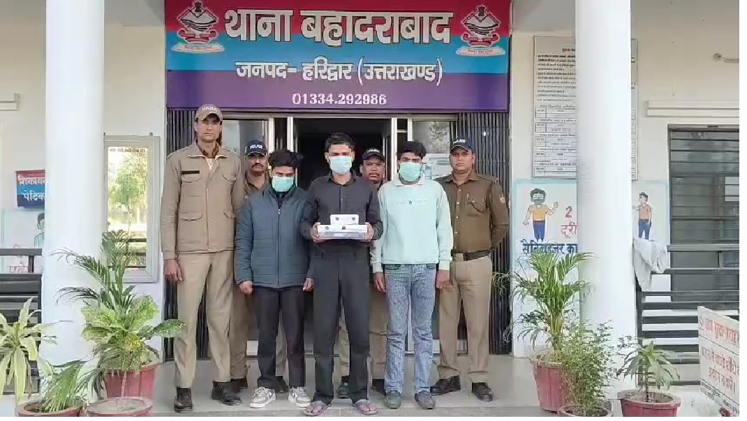 हरिद्वार में रिटायर्ड एयरफोर्स कर्मी की हत्या का सनसनीखेज खुलासा: बेटे और उसके दोस्तों ने मिलकर रची थी साजिश