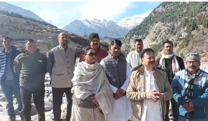 कांग्रेस प्रदेश अध्यक्ष गणेश गोदियाल ने धराली का दौरा किया, सरकार पर आपदा प्रबंधन में विफलता का आरोप