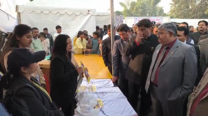 नशा मुक्त भारत अभियान के तहत कोर कॉलेज हरिद्वार में बहुउद्देशीय जागरूकता शिविर का आयोजन, ड्रग विभाग का स्टॉल बना केंद्र बिंदु