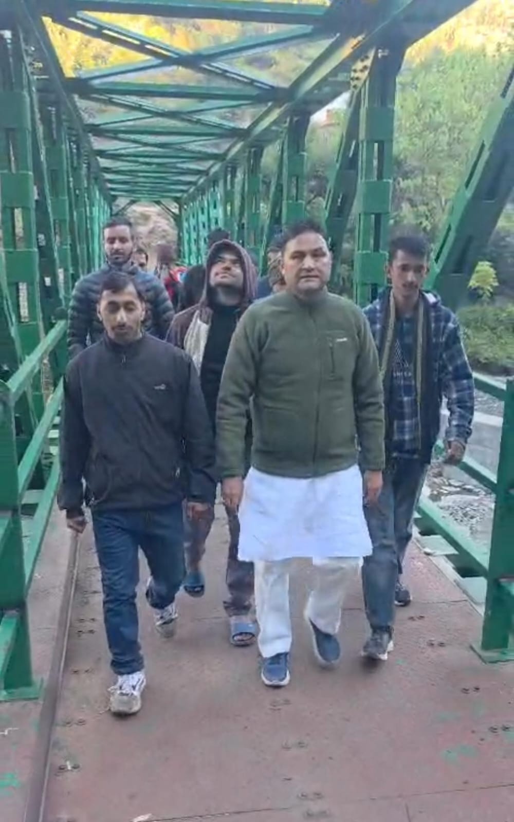 ओखलकांडा में पस्या नदी पर पुल निर्माण कार्य जल्द पूरा, ग्रामीणों को मिलेगा राहत