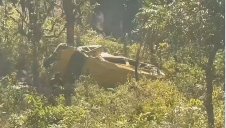 देहरादून: सहसपुर में स्कूल बस खाई में जा गिरी, बच्चों की सूझबूझ ने टाला बड़ा हादसा