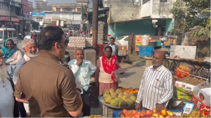 बाजपुर में अतिक्रमण हटाने की बड़ी कार्रवाई, जाम से मिली राहत; ई-रिक्शा और रेहड़ी वालों के रूट तय