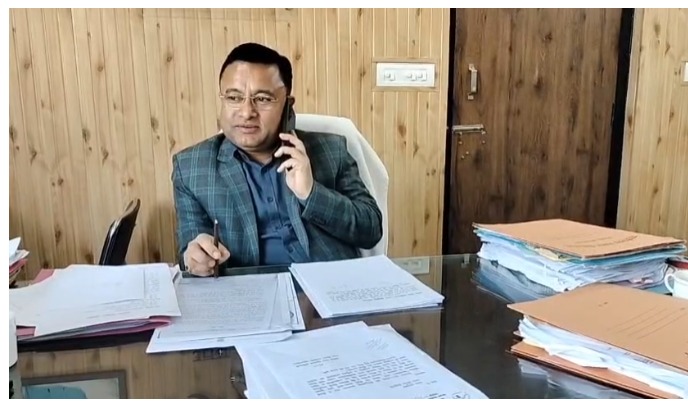 हल्द्वानी शनि बाजार रोड चौड़ीकरण: 55 अतिक्रमण चिह्नित, नोटिस जारी