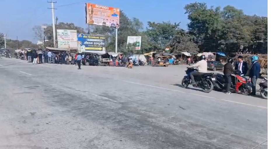 हल्दूचौड़ क्षेत्र में सड़क हादसों ने जनप्रतिनिधियों को किया सक्रिय, छतरी चौक और सर्विस रोड निर्माण की मांग तेज