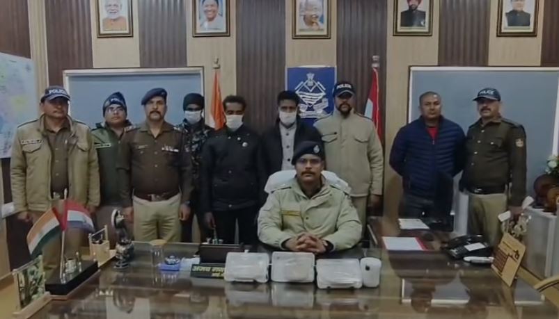 चंपावत पुलिस की बड़ी कार्रवाई, दो करोड़ की स्मैक के साथ तीन कुख्यात तस्कर गिरफ्तार