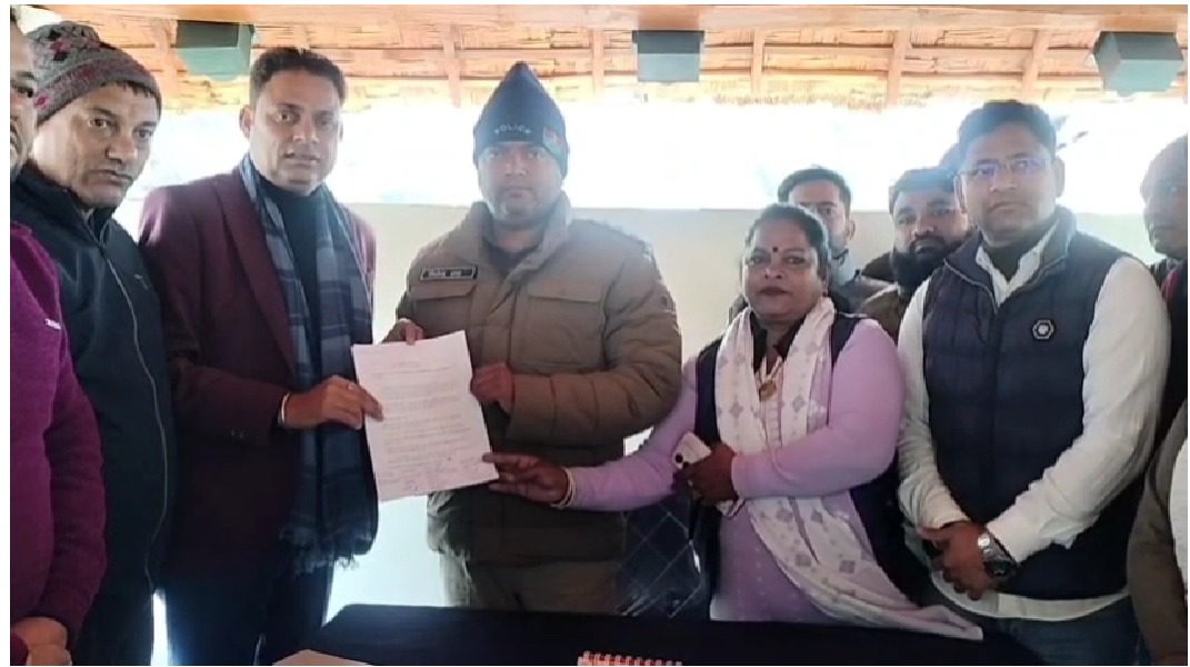 खटीमा में बढ़ते नशे पर विधायक भुवन चंद्र कापड़ी की सख्त मांग, स्मैक तस्करों पर विशेष अभियान चलाने का आग्रह