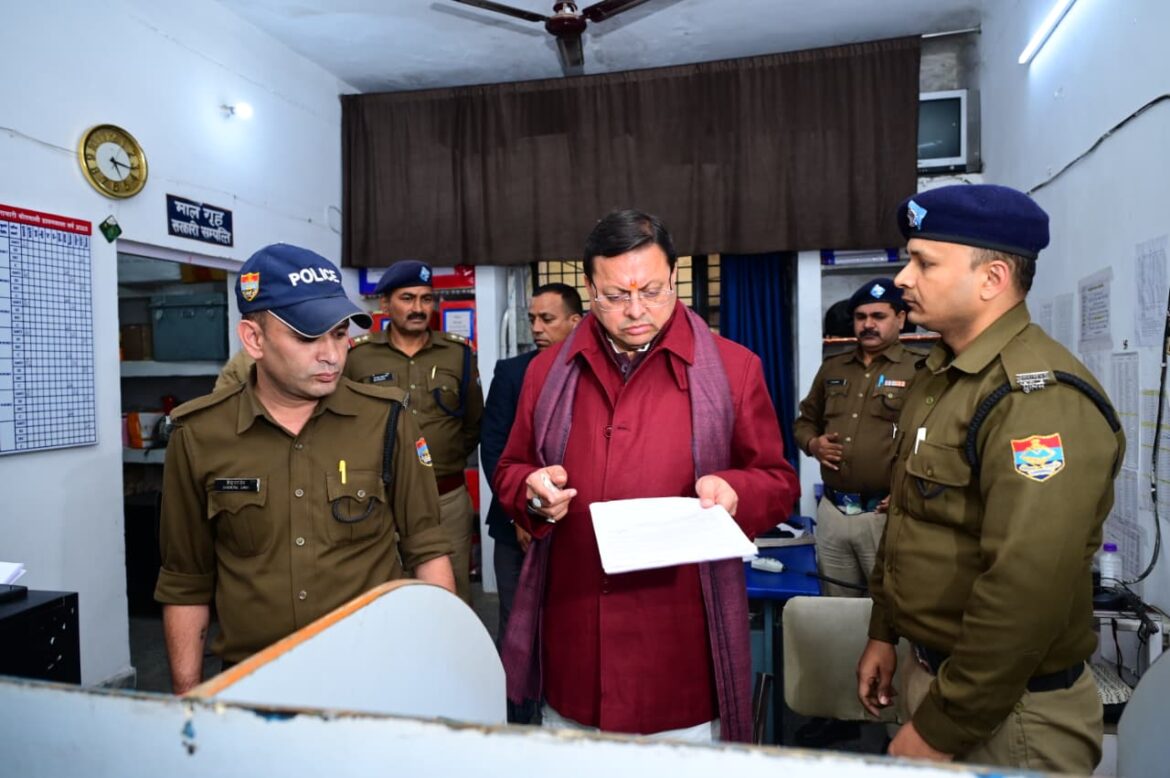 सीएम धामी का कड़ा एक्शन: डालनवाला थानाध्यक्ष को किया लाइन हाजिर