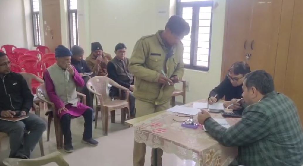 कालाढूंगी में भूमि विवादों के त्वरित निस्तारण को लेकर समन्वित राजस्व प्रवर्तन समिति की बैठक