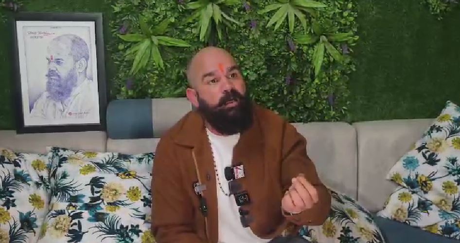 अरविंद पांडेय प्रकरण में बाली बनाम कांबोज, खुले मंच पर जुबानी जंग