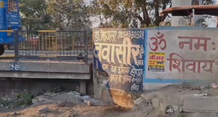 हरिद्वार में अवैध विज्ञापनों से स्वच्छ भारत अभियान की धज्जियाँ, प्रशासन ने कड़ा रुख अपनाने का संकेत दिया