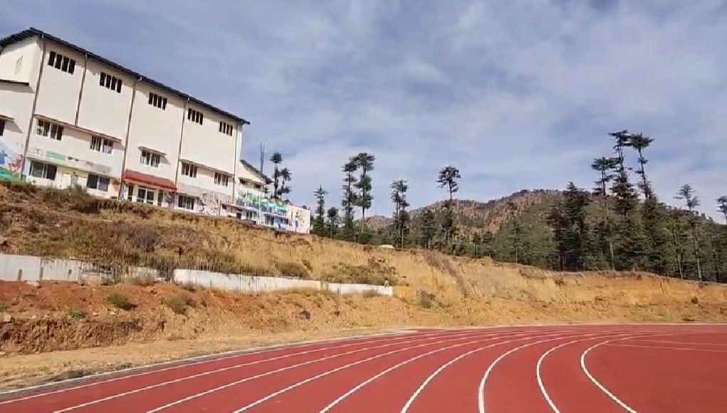 लोहाघाट के छमनिया चौड़ स्पोर्ट्स स्टेडियम के अधूरे कार्य पूरे होने की जगी उम्मीद