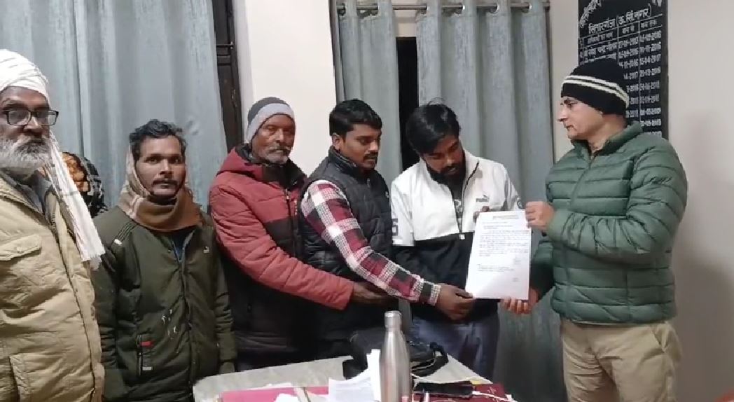 दो वर्षों से जारी भीम आर्मी का धरना तीन माह के लिए स्थगित, प्रशासन से लिखित आश्वासन के बाद बनी सहमति