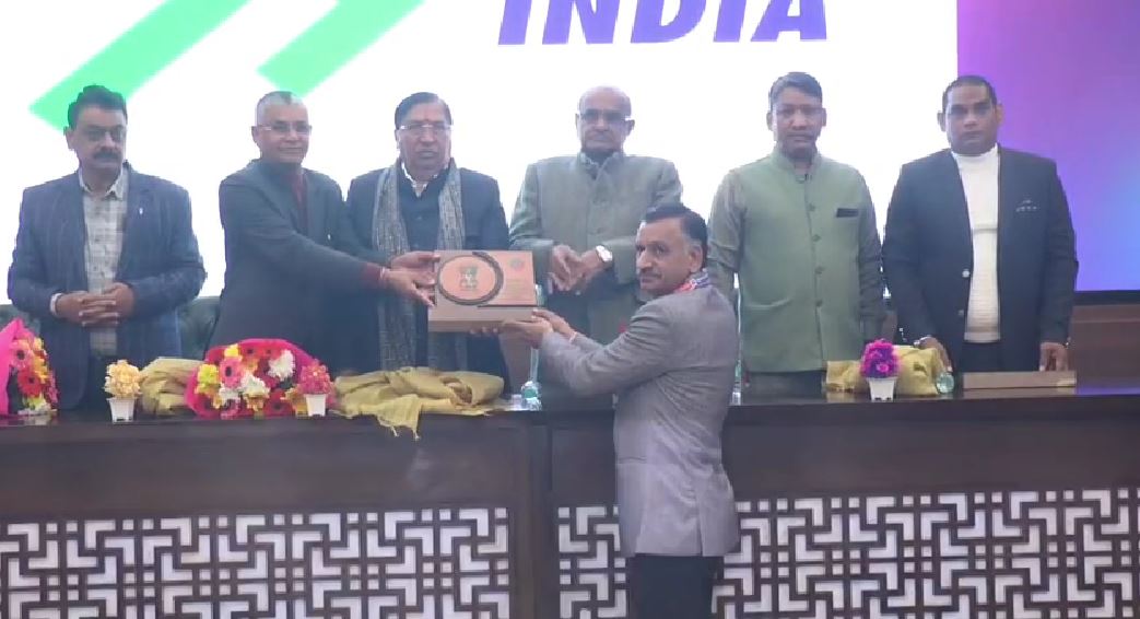 राष्ट्रीय गौरव सम्मान से सम्मानित हुए वरिष्ठ पत्रकार संजय श्रीवास्तव