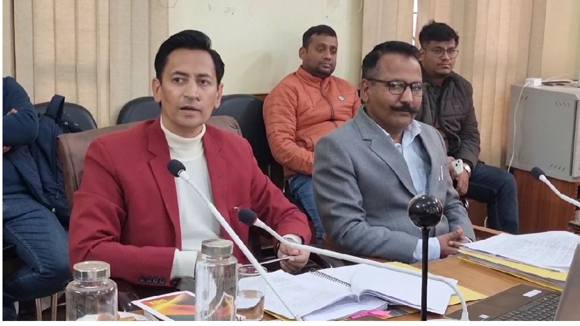 हल्द्वानी में जिला विकास प्राधिकरण बोर्ड की बैठक, 112 मामलों पर हुई सुनवाई