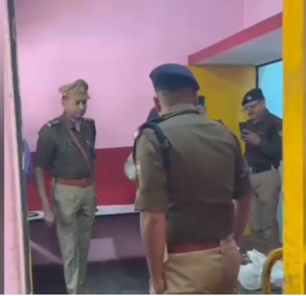 पौड़ी गढ़वाल: एसएसपी सर्वेश पंवार ने सतपुली थाने का अचानक वार्षिक निरीक्षण किया