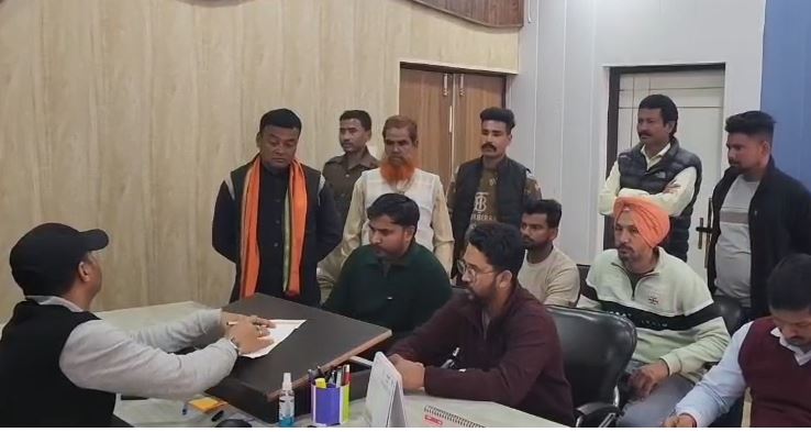 रमजान से पहले अल्पसंख्यक भाजपा मोर्चा ने एसडीएम को सौंपा ज्ञापन