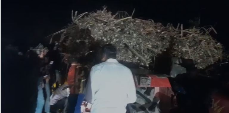 सड़क हादसे में पिता की मौके पर दर्दनाक मौत, 14 वर्षीय बेटा हायर सेंटर रेफर।