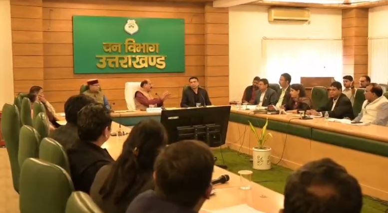 सुबोध उनियाल ने रोड कटिंग कार्यों की समीक्षा की, उल्लंघन पर कड़ी कार्रवाई के निर्देश