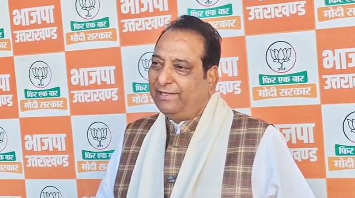 कांग्रेस के पोस्टर पर सियासी संग्राम, भाजपा विधायक विनोद चमोली का पलटवार