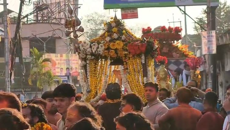 ऋषिकेश में निकली चंद्रेश्वर महादेव की भव्य शिव बारात, हर-हर महादेव से गूंजा शहर