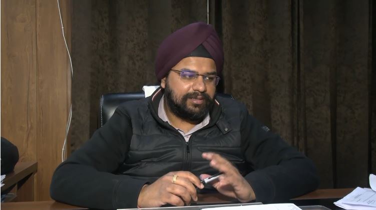 देहरादून में नदी-नालों व सड़कों पर कूड़ा फेंकने वालों पर सख्त कार्रवाई