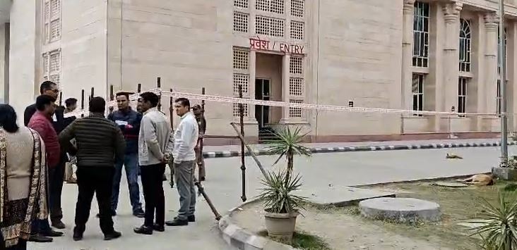 देहरादून जिला न्यायालय को बम धमकी, सुरक्षा एजेंसियां अलर्ट मोड पर