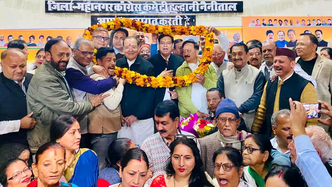 कांग्रेस की बैठक में 16 फ़रवरी को राजभवन घेराव की रणनीति तय