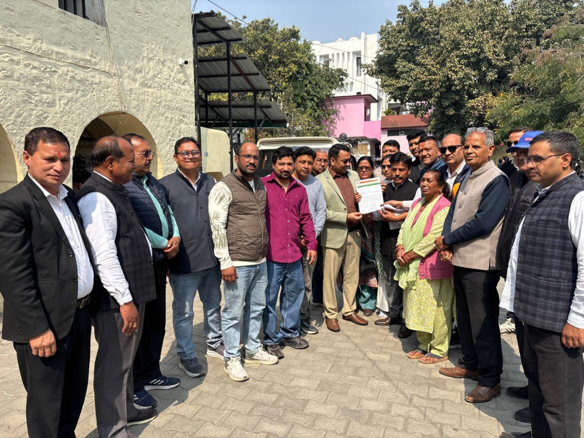 शिक्षा निदेशक पर हमले की कांग्रेस ने की कड़ी निंदा