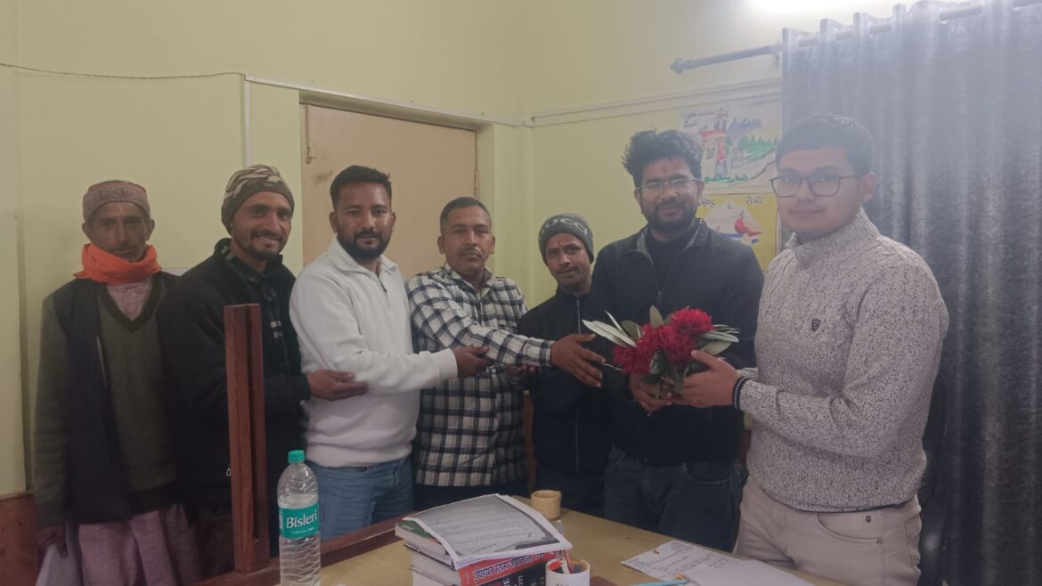 ओखलकांडा: दिव्यांग प्रमाण पत्र कैम्प को लेकर स्थानीय लोगों ने कमिश्नर से जांच की मांग की