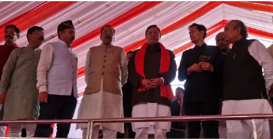 हल्द्वानी में केंद्रीय रक्षा मंत्री कार्यक्रम की तैयारियों का जायजा लेने पहुंचे मुख्यमंत्री