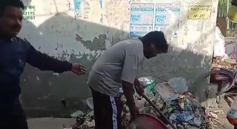 हाईकोर्ट की सख्ती के बाद सुल्तानपुर पट्टी में खत्म हुई सफाई कर्मियों की हड़ताल