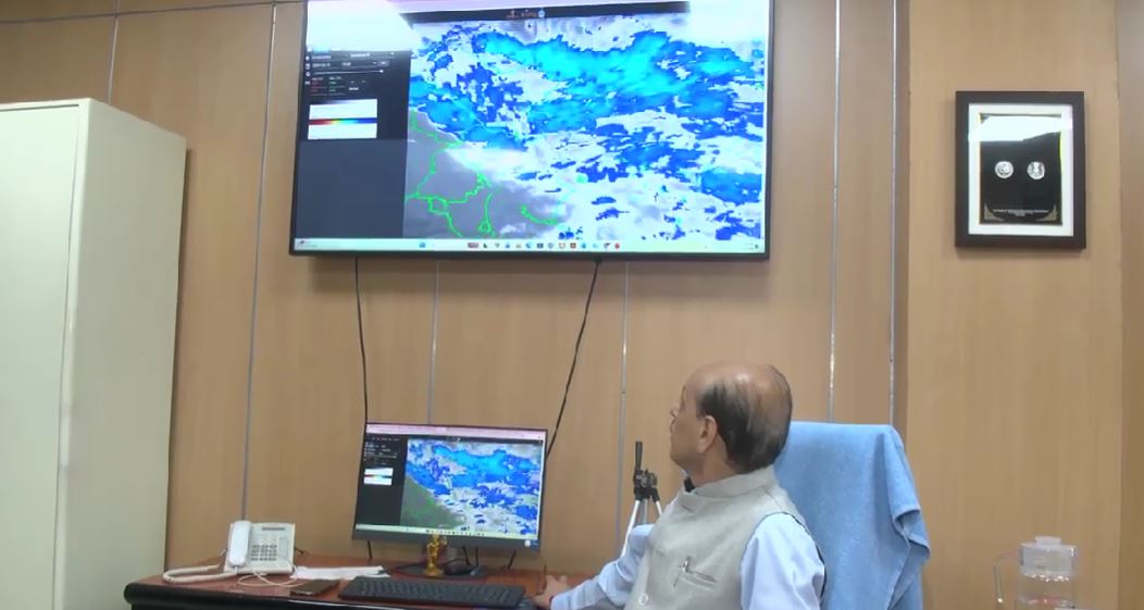 उत्तराखंड में बदला मौसम, मैदानी इलाकों में धूप तो पहाड़ों में बारिश-बर्फबारी के आसार