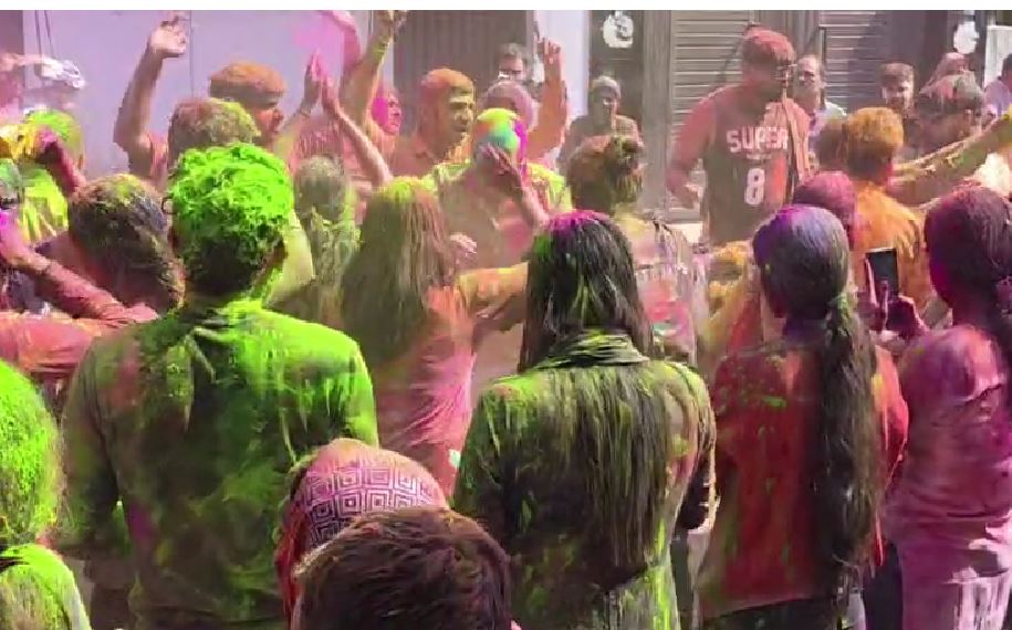 पछवादून में उत्साह के साथ मनाया गया होली पर्व