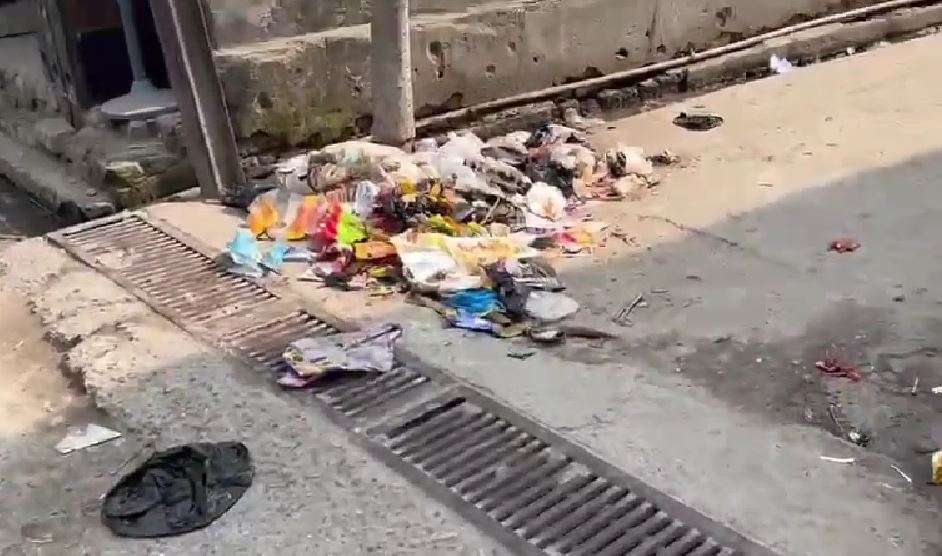 सुल्तानपुर पट्टी में कचरा संकट, जनता का धैर्य हुआ समाप्त