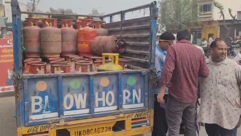 ईरान-अमेरिका युद्ध का असर: हरिद्वार देहात में रसोई गैस की किल्लत को लेकर हड़कंप