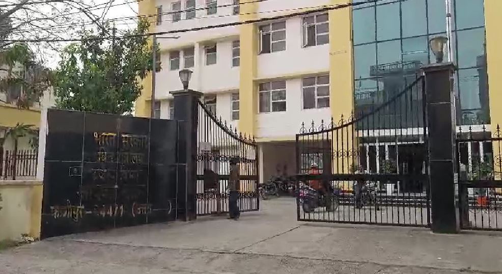 उत्तराखंड के तीन शहरों में 800 करोड़ के बैंक घोटाले का खुलासा, आयकर विभाग की छापेमारी तेज