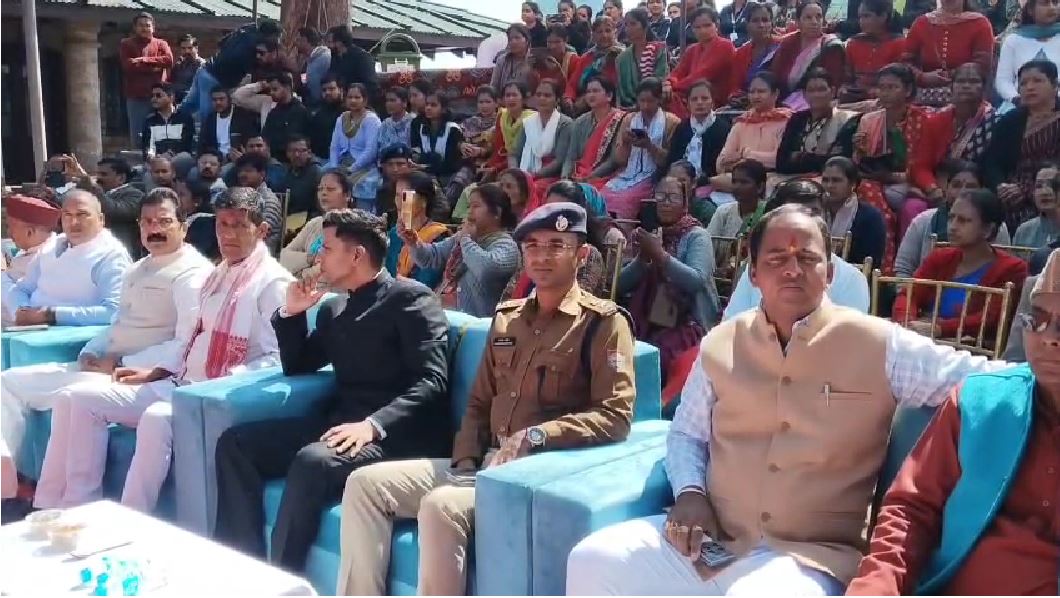 अल्मोड़ा में “4 साल बेमिसाल” कार्यक्रम, सरकार की उपलब्धियां गिनाईं