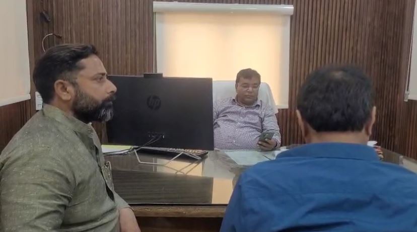 लक्सर नगर पालिका बोर्ड बैठक के बाद हंगामा, भाजपा सभासदों ने लगाए भ्रष्टाचार के आरोप